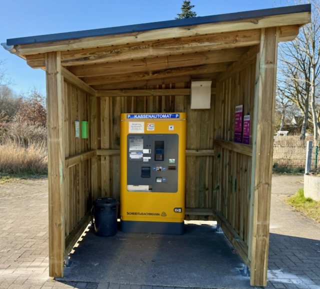 Kassenautomat am Parkplatz