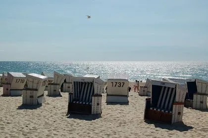 Parkplatz in Klanxbüll nahe Sylt mit überdachten Stellplätzen